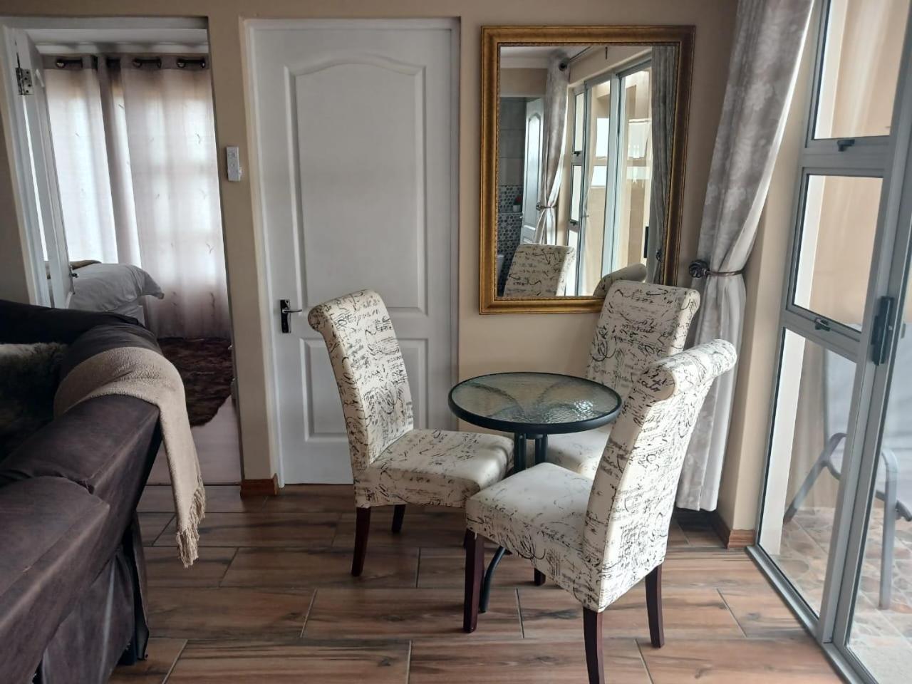 Elim Self Catering Apartment Fisherhaven Exterior photo